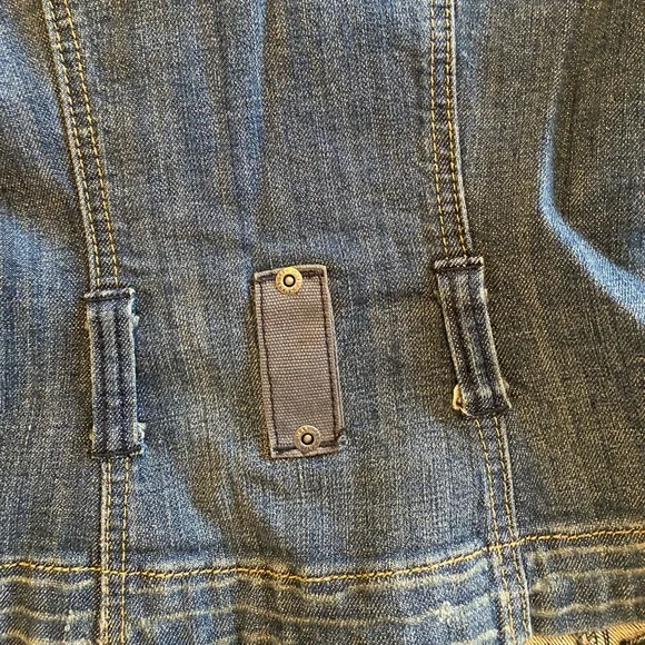 Jean Jacket - Picture 5 of 6